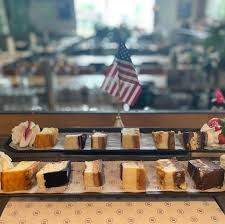 🇺🇸NEWS FROM THE USA 🇺🇸 Terug van weggeweest, NEW YORK CHEESECAKE (van  de enige echte Cheesecake Factory. Reserveer jullie cheesecakeproeverij via  www.lfgouda.nl (of kom gewoon lekker langs voor koffie met Cheesecake op