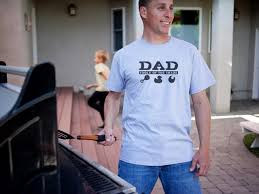 This year, 2017, father's day is on sunday, the 18th of june (18/6/2017). Diy Custom T Shirt For Father S Day Father S Day Gift Idea New Dad Shirt Hgtv