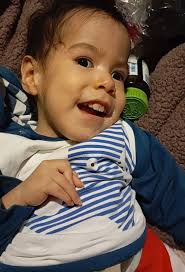 TODAVÍA HABLAMOS DE TI❤️ Aunque ya no estás, sigues apareciendo en medio de  nuestras conversaciones rotas. No te imaginas cuántas veces alguien dice tu  nombre sin querer, y se le humedecen los