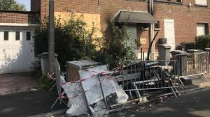 Incendie entrepôt gare de triage nord mulhouse images de vidéo perception. Lambersart Les Restes De L Incendie Du 6 Juillet Avenue Du Champ De Course Enleves Ce Jeudi