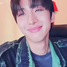 hui, son of an english teacher 😺 [ #hui #leehoetaek #후이 #이회택 #pentagon  #ptg #pentagon펜타곤 #펜타곤 #universe #유니버스 #kpopfyp ]