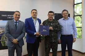 Recebendo com alegria o Reitor do IME