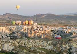 Le secteur des montgolfières de tourisme s'est sensiblement développé ces dernières années en turquie, principalement en cappadoce. Survoler La Cappadoce En Montgolfiere Le Coin Des Voyageurs