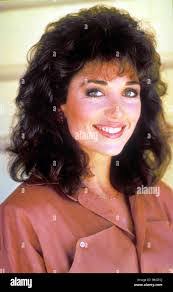 Stephanie Kramer's Instagram, Twitter & Facebook