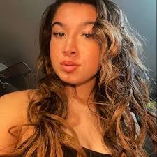 Renee Fortson's Instagram, Twitter & Facebook