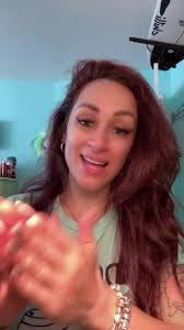 Styling my hair using my favorite hair oils at the moment  #miellehairproducts #mint&rosemaryoil #sweetalmondoil #hairoiling  #hairstyling