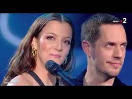 Sa chanson sur le coronavirus fait le buzz. Camille Lellouche Grand Corps Malade Mais Je T Aime Victoires2021 Youtube