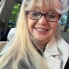 The Ovitz family, a Jewish family of traveling musicians and actors who  were known as the "Lilliput Troupe". The family consisted of seven siblings  with dwarfism and their average-sized parents and other