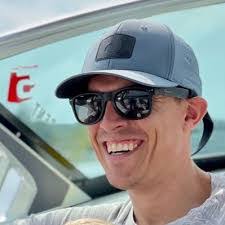 Chris Helfer's Instagram, Twitter & Facebook