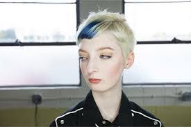 Lindsey Lea's Instagram, Twitter & Facebook