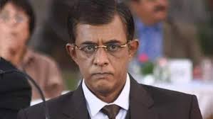 Let's remember Shiv Kumar Subramaniam as a fine writer of seminal cinema,  rather than just 'that 2 States actor'