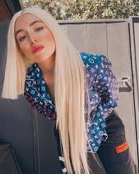 Ava Max On Instagram Woweeeee I Am So Happy You Are Likin Whos Laughing Now I Got More Surprises Comin F In 2020 Hollywood Celebrities Celebrity Style Psycho Girl