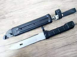 The scabbards appear to be very consistent arsenal production and were typically of leather seamed along the lower edge with tin mountings. 127b Bayonet Knife Arsenal Bulgaria Circle 10 Leather Holder Strap Ebay