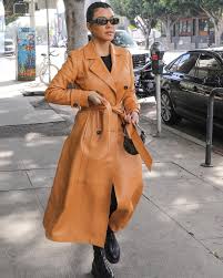 Kourtney Kardashian In The Leather Trench Leather Coat Outfit Kourtney Kardashian Style Leather Trend