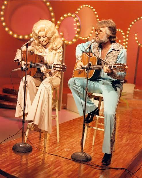 Dolly" Featuring Kenny Rogers (TV Episode 1976) - IMDb