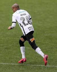 No clube, há quem garanta que o negócio sai por € 20 milhões (r. Adson Comemora Estreia Pelo Corinthians Um Dos Dias Mais Felizes Da Vida Superesportes