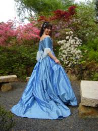 Faerie brides has been designing and manufacturing custom, medieval, celtic, and story book wedding wedding gowns worldwide for over fifteen years. Wedding Dress Celtic Wedding Dress Traditional Wedding Attire Medieval Dress