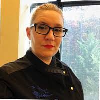 Katie Featherstone's Instagram, Twitter & Facebook