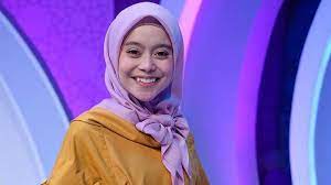 Berikut ini profil lesti kejora mulai dari latar belakang pendidikan, perjalanan karier hingga kontroversinya. Profil Lesti Kejora Perjalanan Karier Hingga Asmara Penyanyi Dangdut Mantan Pacar Rizky D Academy Tribunstyle Com