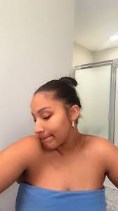 Brandi Benjamin's Instagram, Twitter & Facebook