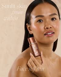 Amazon.com: St.Tropez Self Tan Suprême Violet Bronzing Mousse, Hydrating,  Ultra-Rich Natural Olive Tan, Streak-Free Finish, Vegan, Natural & Cruelty  Free, 6.7 fl oz : Beauty & Personal Care