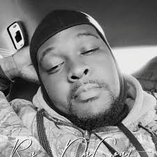 Desi Banks roasts heckler during Milwaukee show😭😭