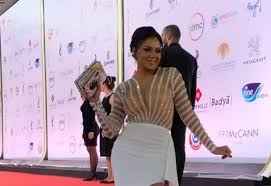 مشاهدة وتحميل مسلسل الكوميديا اللعبة الموسم الثاني بطولة شيكو و هشام ماجد اون لاين وتحميل مباشر مسلسل اللعبة الموسم الثاني رغم نجاح مازو ووسيم في التوصل لشخصية سمير والتخلص منه، تلقى الإثنان أجهزة اتصال جديدة، مما يعني أن اللعبة ما زالت مستمرة. Ø±Ø§Ù†ÙŠØ§ ÙŠÙˆØ³Ù ØªØ³ØªØ£Ù†Ù ØªØµÙˆÙŠØ± Ø§Ù„Ø¬Ø²Ø¡ Ø§Ù„Ø«Ø§Ù†ÙŠ Ù…Ù† Ù…Ø³Ù„Ø³Ù„ Ø§Ù„Ù„Ø¹Ø¨Ø© Ø§Ù„Ø£Ù†Ø¨Ø§Ø·