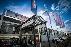It has a presence in 5800 locations and in 65 countries. Intersport Voswinkel Bekannter Dortmunder Firma Droht Die Pleite