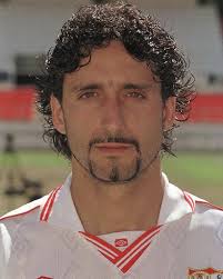 El doctor que te vacuna.