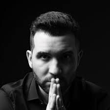 Sasá Baron Make Design Reconstrução de Sob/ Rio do Sul  (@sasabaronmakedesign) • Instagram photos and videos