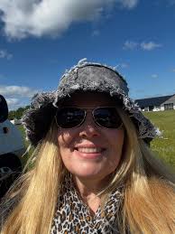 Pia Smith (@studiopia) · Skepplanda