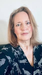 aging and texting habits revealed through complete sentences and punctuation