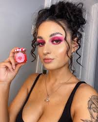 Tia Atkinson (@tiaatkinsonn)