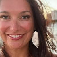 Amanda Charlesworth's Instagram, Twitter & Facebook