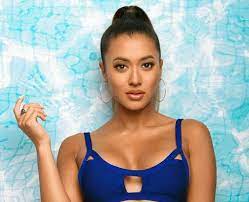 How Old Is Kaz From Love Island Love Island 2018 How Old Are The Contestants Popbuzz