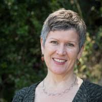 Beth Hamlet's Instagram, Twitter & Facebook