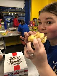 Selling 433 sandwiches in 3 hours and 28 minutes