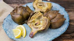 Ganze Artischocke Mit Zitronen Butter Sauce Rezepte Artischocken Essen