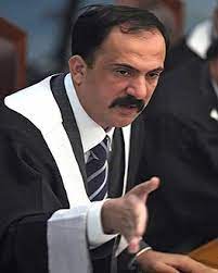 توقيف مصطفى محمد في مطار القاهرة ومنعه من السفر. Viwa95sok7y6bm