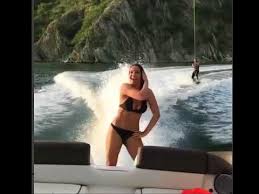 Una de cada tres muestras son positivas en los últimos días: Andrea Valdiri Dance On Boat Willy William Voodoo Song Youtube