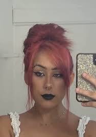 Celeste Shipley's Instagram, Twitter & Facebook