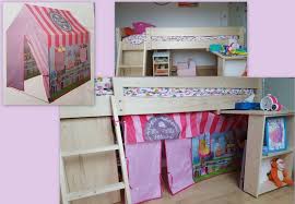 A Partir D Une Toile De Tente Little House Achetee Chez Gifi Decousue Et Recousue A Plat Voici Une Tente De Lit De Tente De Lit Toile De Tente Lit Mezzanine