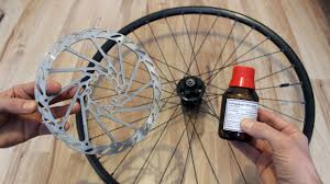 Scheibenbremse Am Fahrrad Reinigen Ol Flugrost Und Schmutz Entfernen Youtube