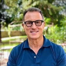 Kari Atkinson's Instagram, Twitter & Facebook