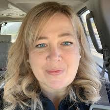 Does anyone know of a handyman that can replace wooden steps?