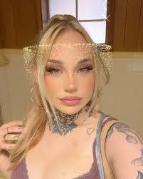 Danielle Klepacki's Instagram, Twitter & Facebook