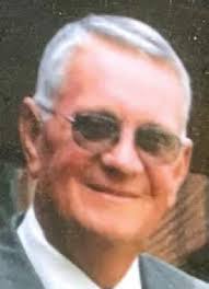 Council honors Chief Neice