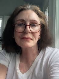 Gretchen Roberts's Instagram, Twitter & Facebook