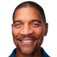 Edward Minor's Instagram, Twitter & Facebook