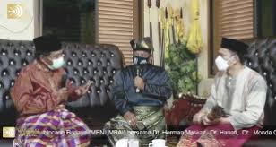 Check spelling or type a new query. Buku Pegangan Dan Bahan Muatan Lokal Ajar Budaya Melayu Riau
